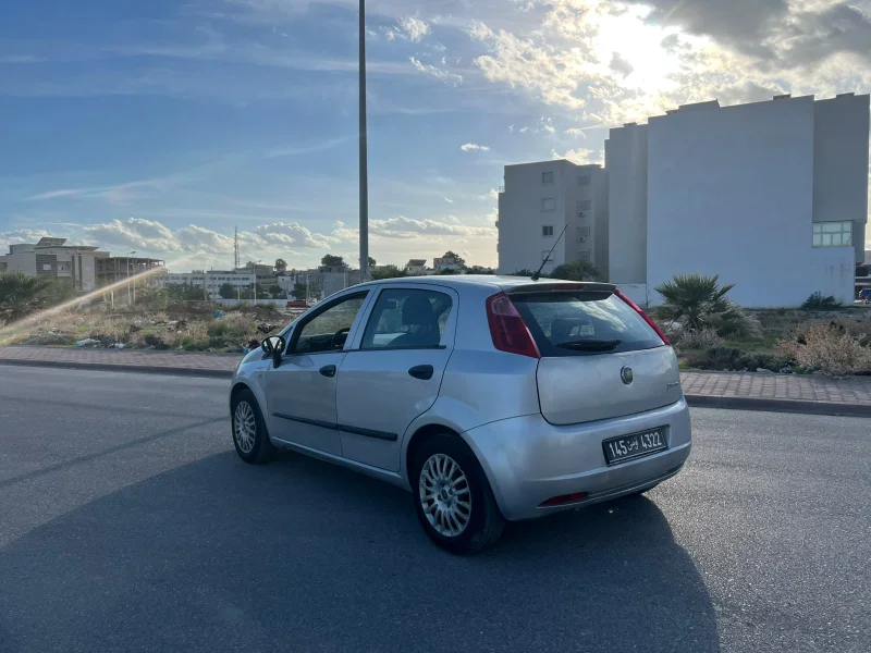 Fiat GRANDE PUNTO - Photo 5