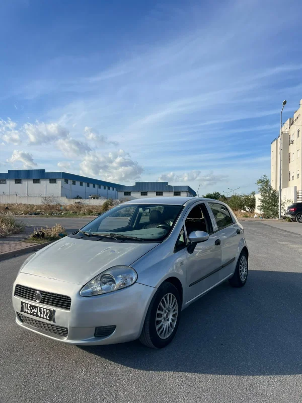Fiat GRANDE PUNTO - Photo 4