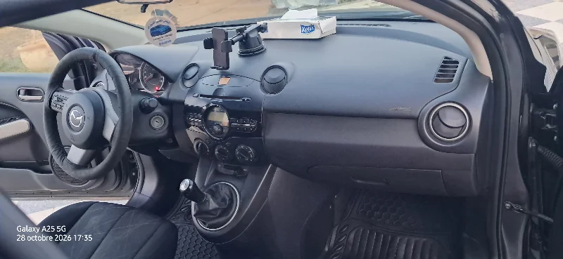 Mazda MAZDA2 - Photo 5