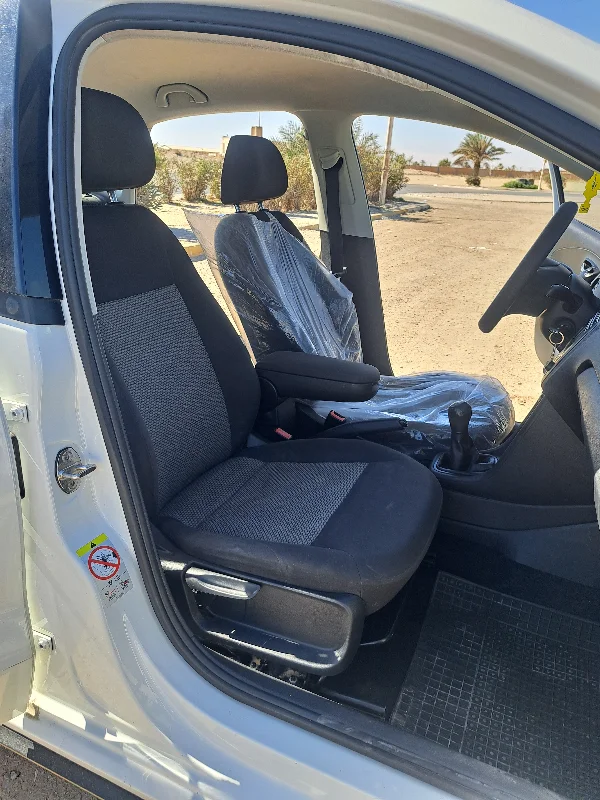 Volkswagen Polo - Photo 2