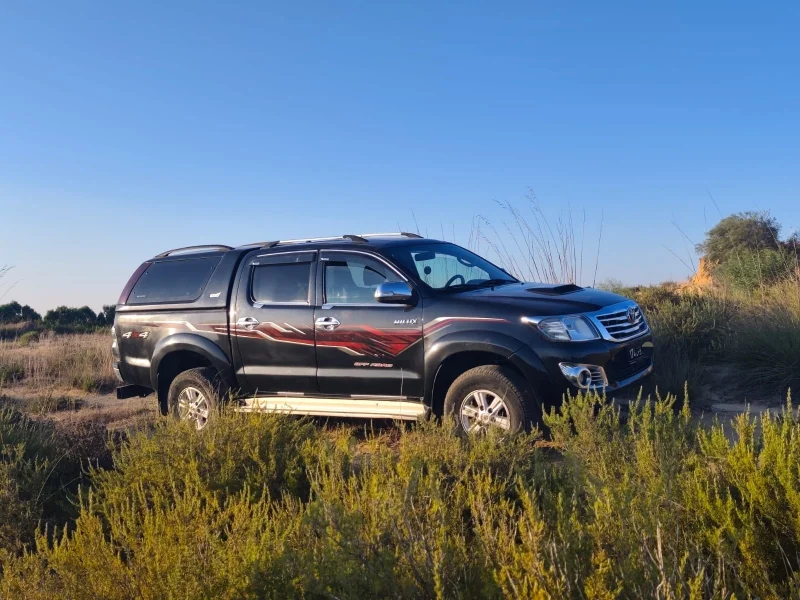 Toyota Hilux - Photo 12