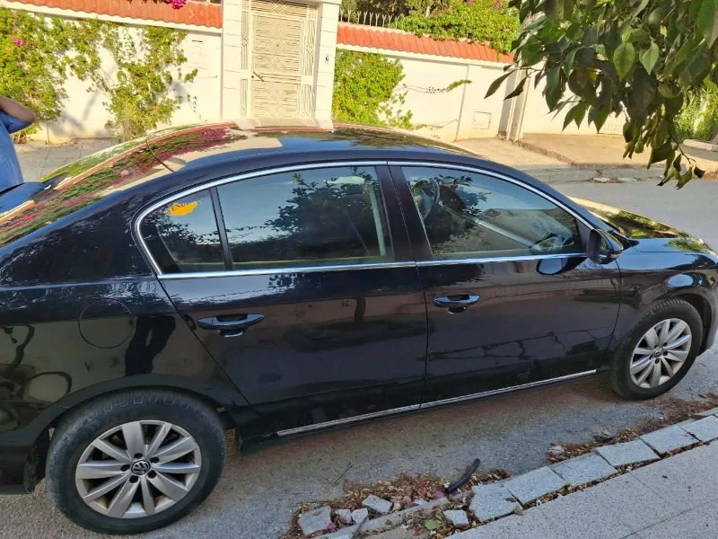Volkswagen Passat - Photo 3