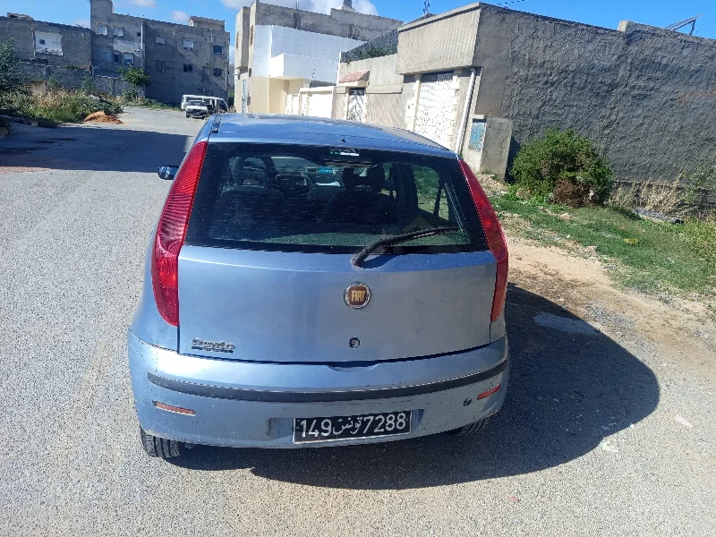 Fiat PUNTO - Photo 3