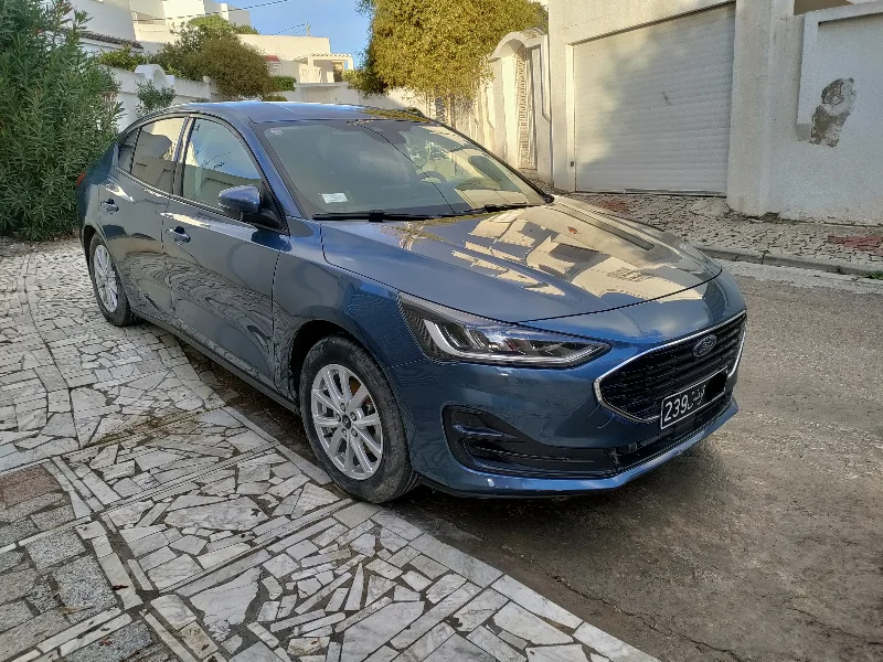 Ford FOCUS - Photo 6