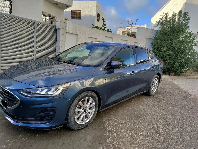 Ford FOCUS - Photo 4