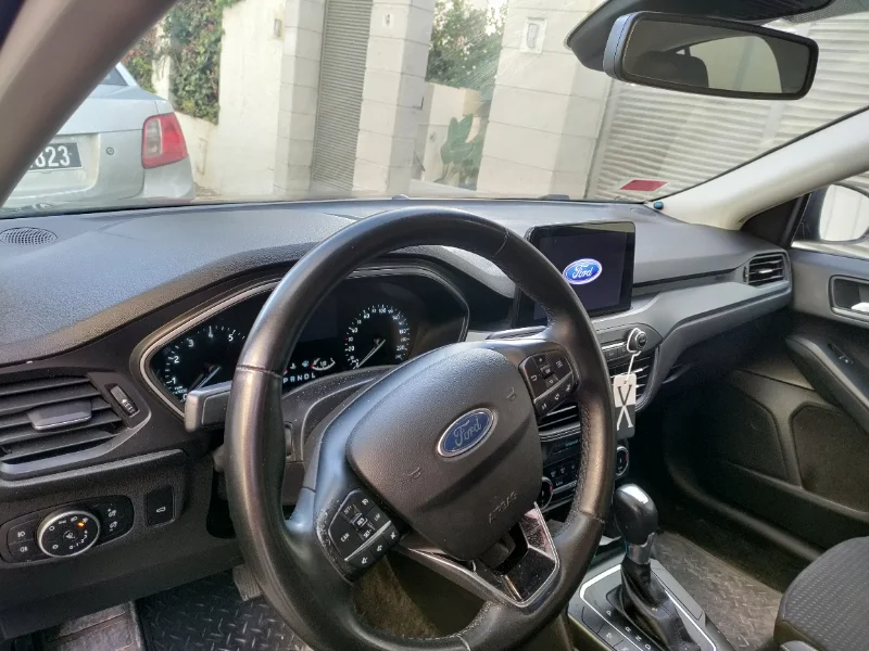 Ford FOCUS - Photo 3