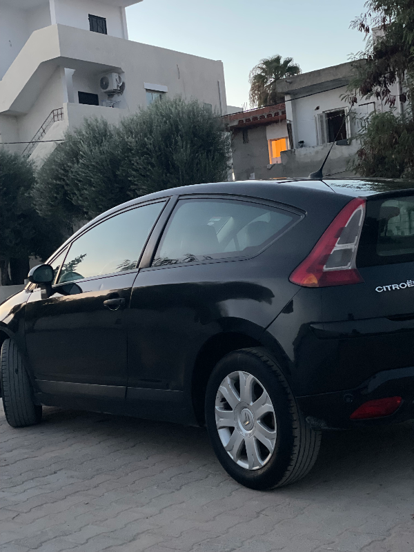 Citroen C4 - Photo 9