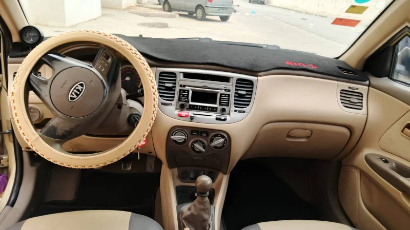 Kia RIO - Photo 7