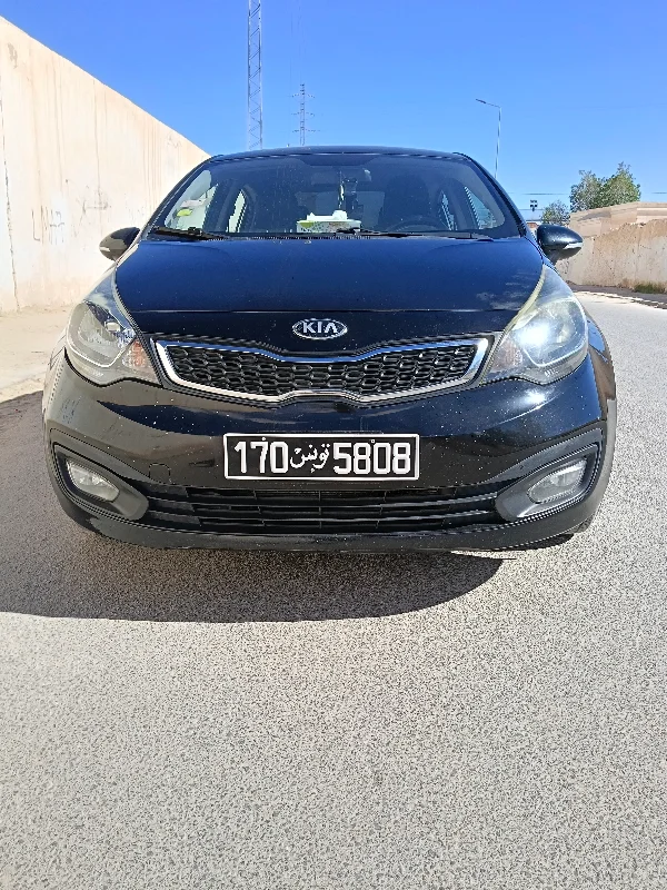 Kia RIO - Photo 12