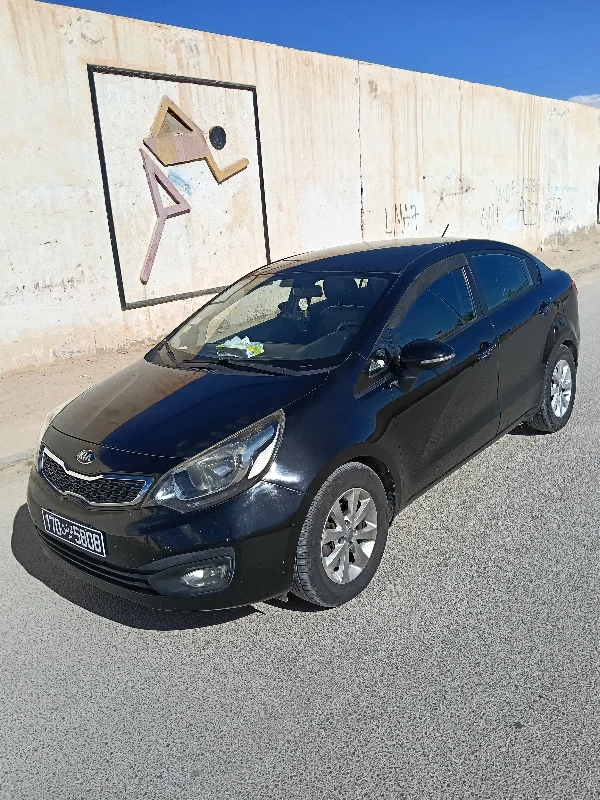Kia RIO - Photo 11
