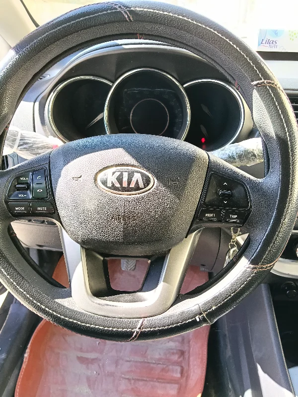 Kia RIO - Photo 8