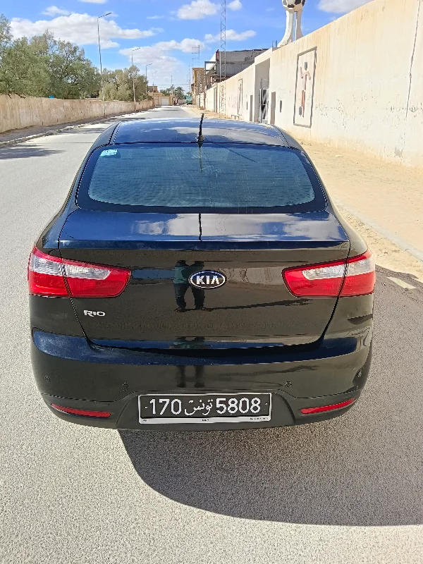 Kia RIO - Photo 6