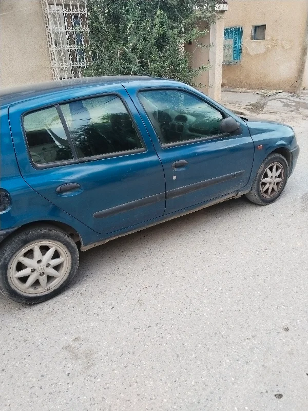 Renault Clio - Photo 2