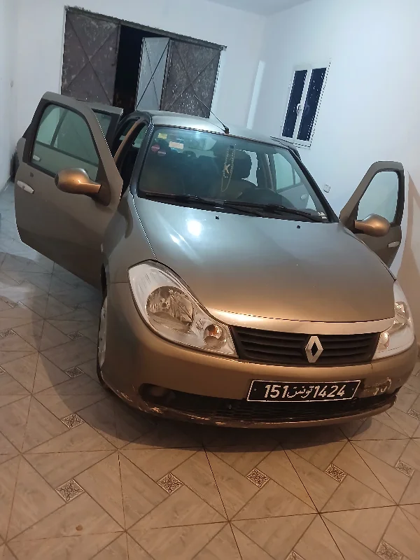 Renault Symbol 2011 Essence