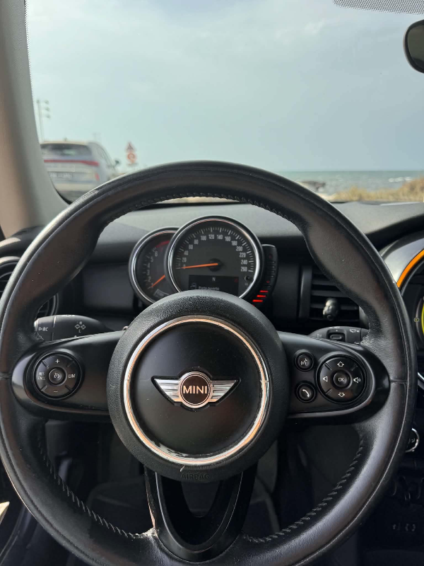 Mini Cooper - Photo 8