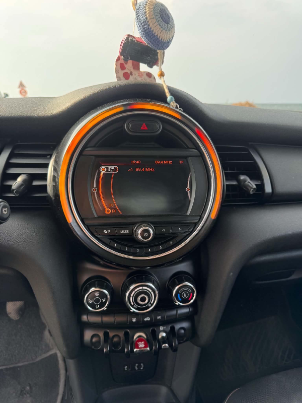 Mini Cooper - Photo 7