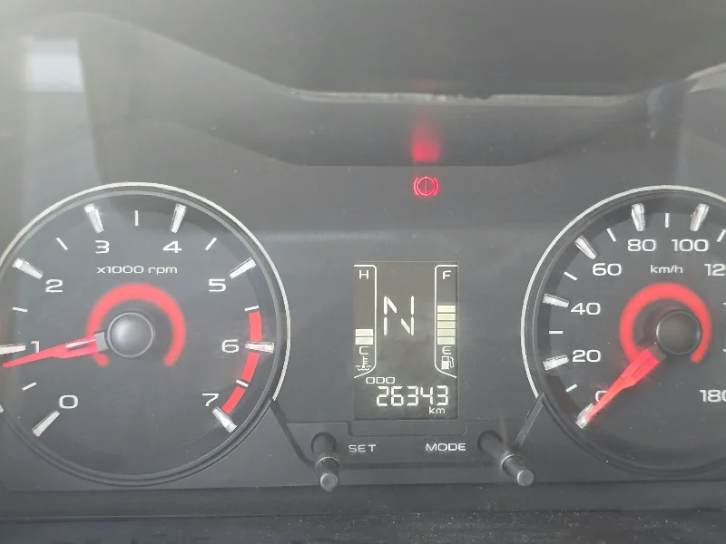 Mahindra KUV 100 - Photo 7