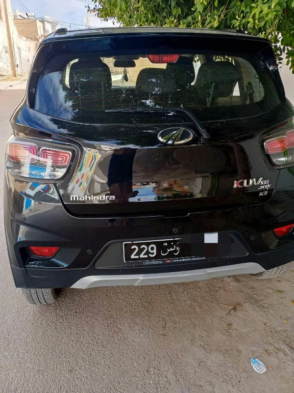 Mahindra KUV 100 - Photo 6