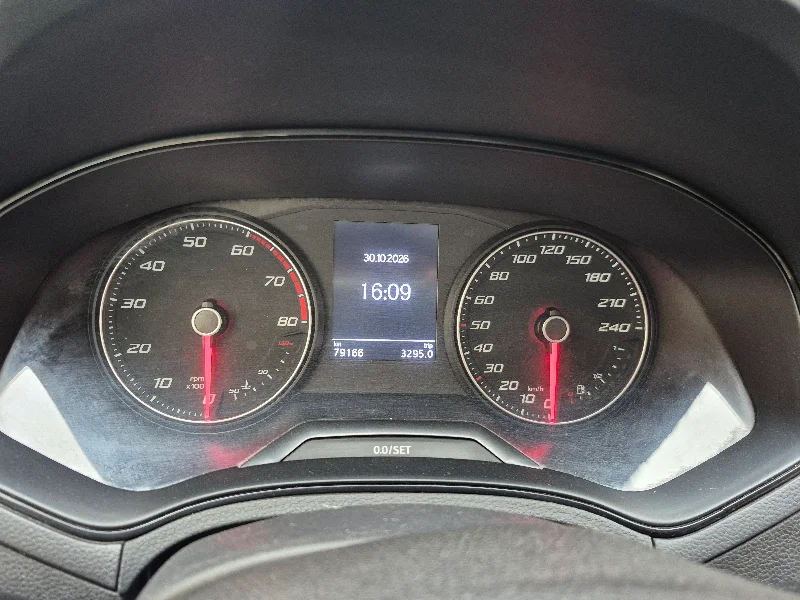 Seat Ibiza - Photo 2