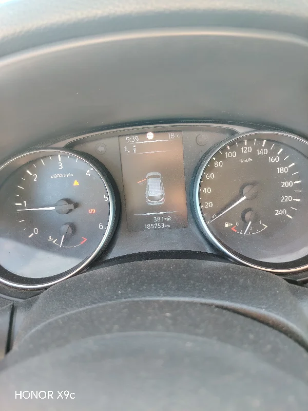 Nissan Qashqai - Photo 7