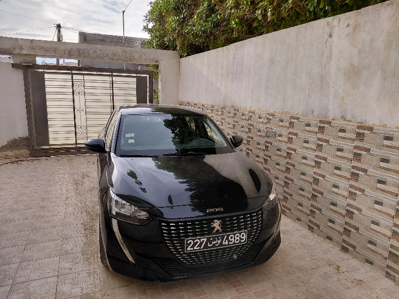 Peugeot 208 2022 Essence