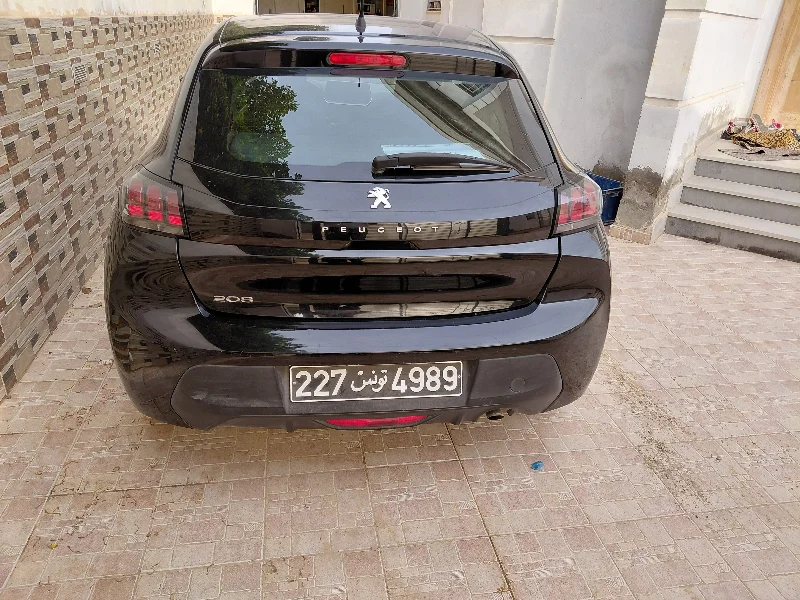 Peugeot 208 - Photo 10