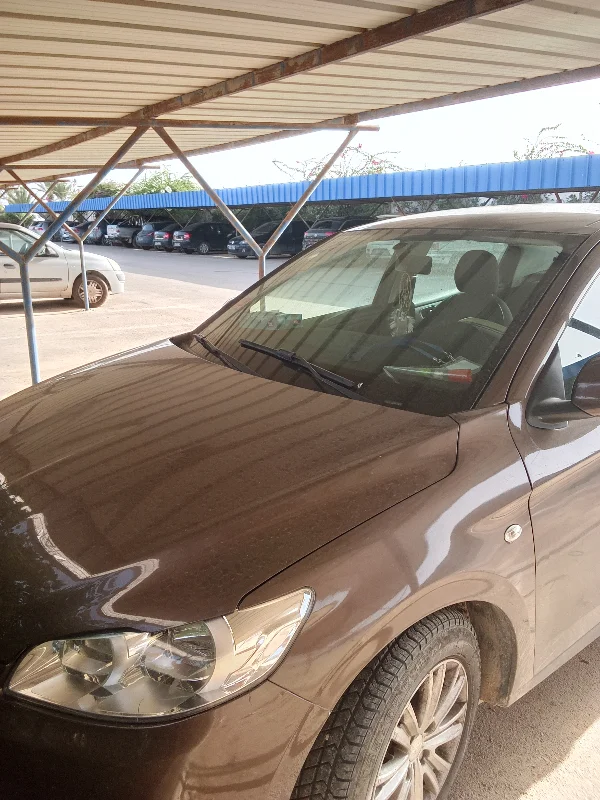 Peugeot 301 2015 Essence