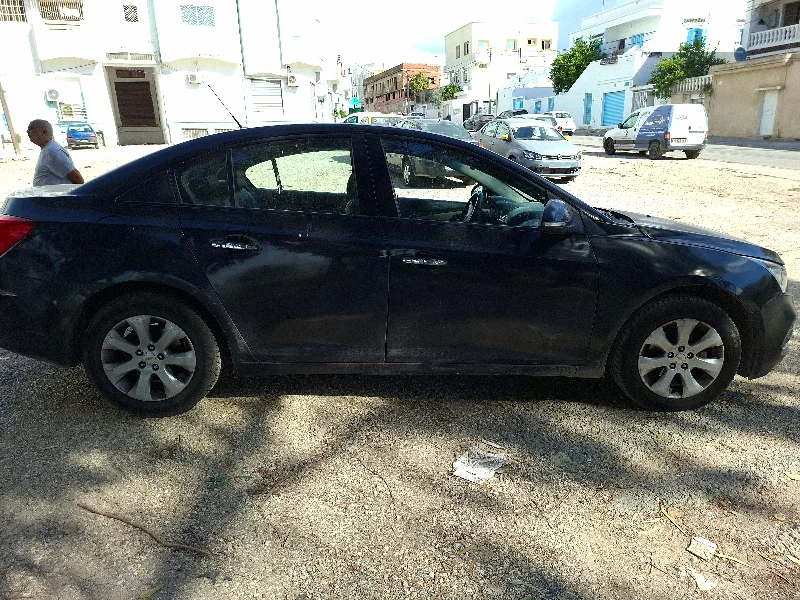 Chevrolet CRUZE - Photo 8