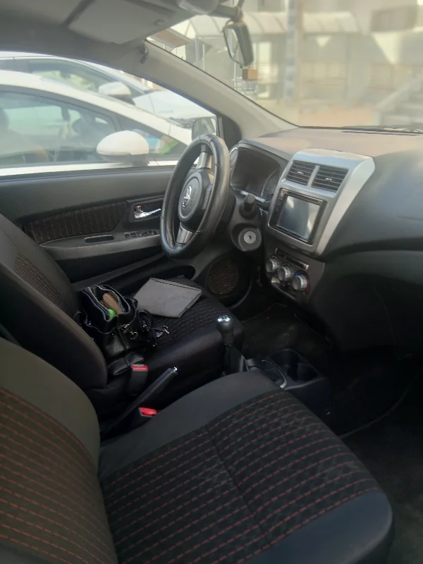 Toyota Agya - Photo 4