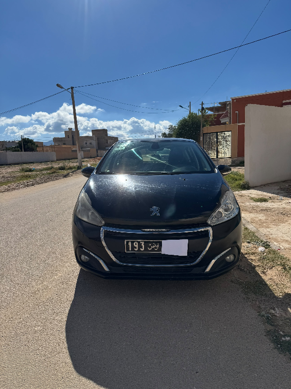 Peugeot 208 2015 Essence