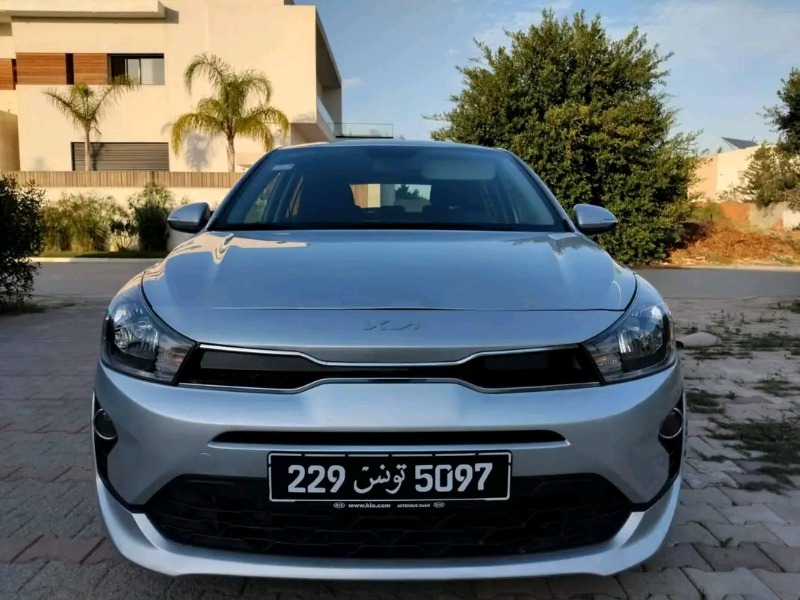 KIA RIO COUPÉ PREMIÈRE MAIN EN ÉTAT NEUF  - Image de l'annonce