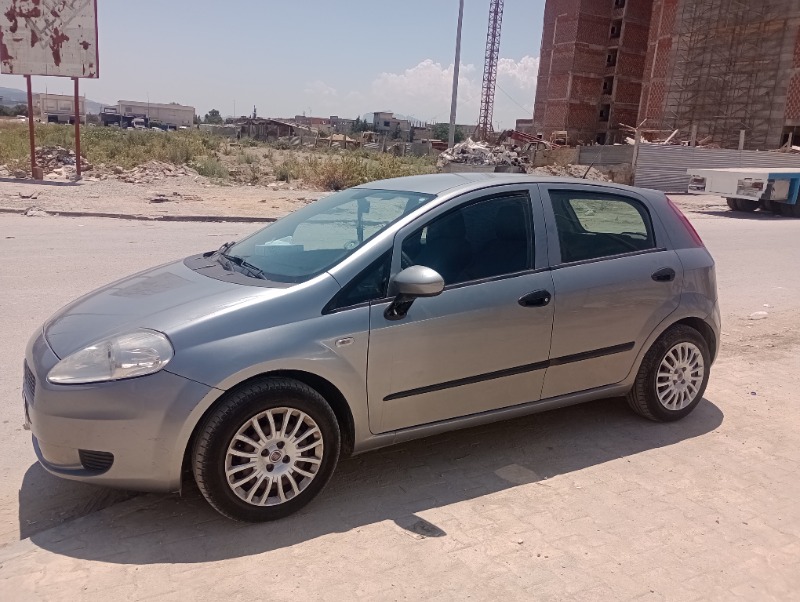 Fiat GRANDE PUNTO Essence 2012 - Image de l'annonce