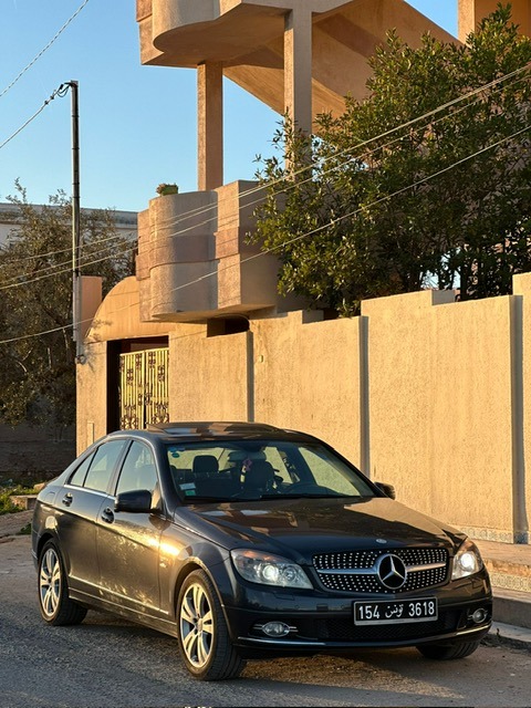 Mercedes Classe C Essence 2009 - Image de l'annonce