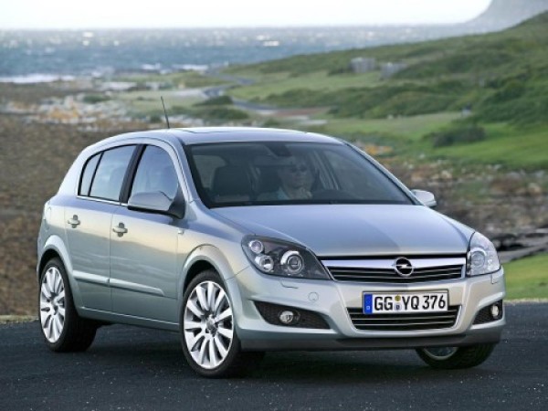 je cherche une Opel ASTRA H année 2009  - Image de l'annonce