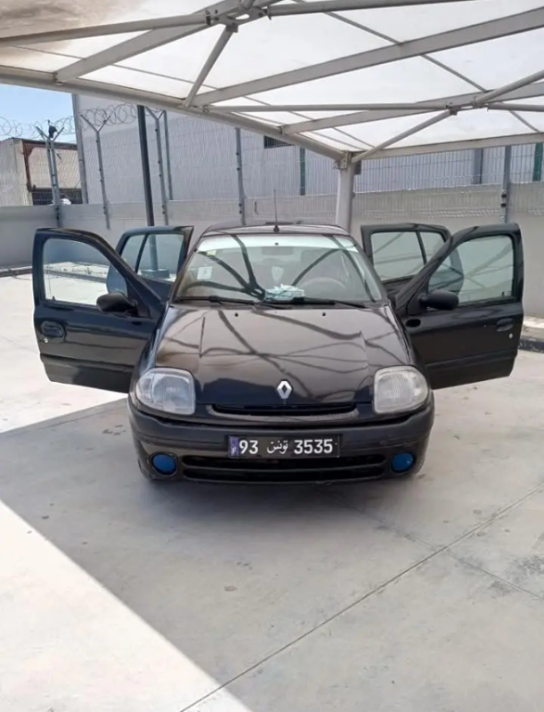 Renault Clio Essence 2001 - Image de l'annonce