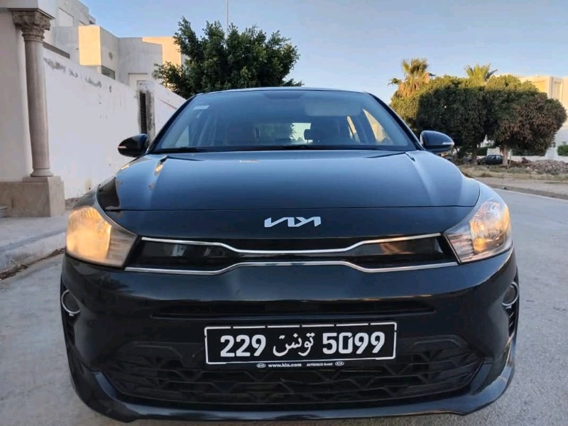KIA RIO COUPÉ PREMIÈRE MAIN EN EXCELLENT ÉTAT  - Image de l'annonce