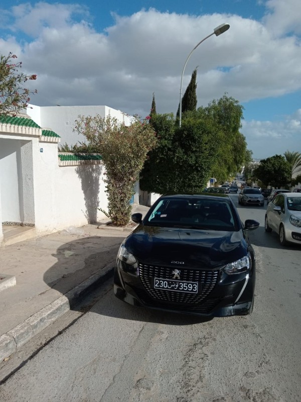 Bonne occasion Peugeot 208 5cv  - Image de l'annonce