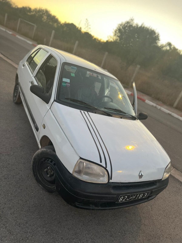 Renault Clio Essence 1997 - Image de l'annonce